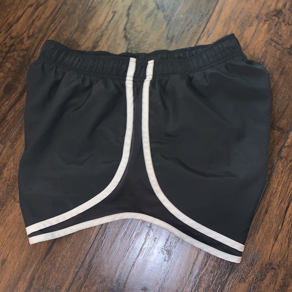 Grey Nike Running shorts - Picture 4 of 6